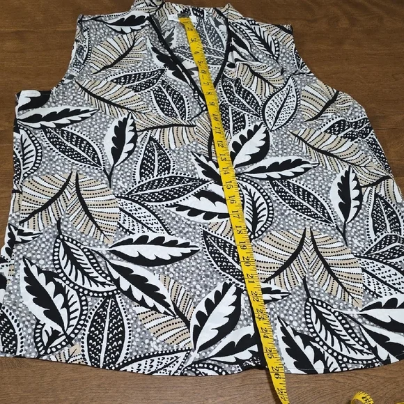 Calvin Klein Leaf Print Women's Top Fall Sleeveless Lightweight Office Career L - Picture 4 of 9